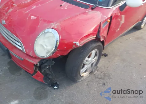 2006 Mini Cooper z USA, uszkodzony, nr VIN WMWRC33516TJ77300